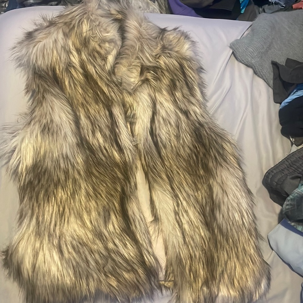 Ci Sono Faux Fur Vest
